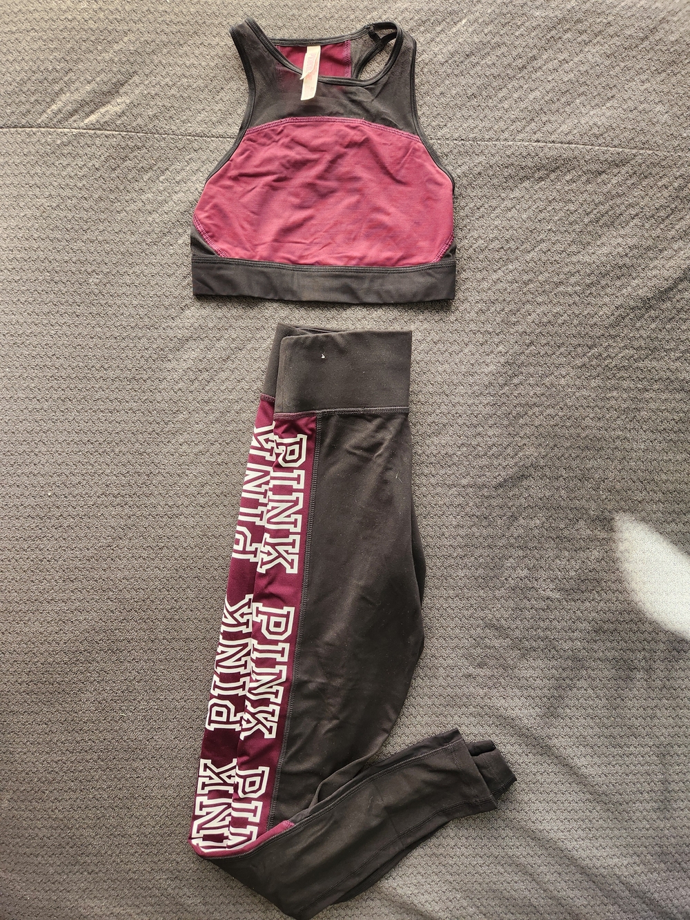 PINK Victoria's Secret Women's Black & Berry Active Leggings